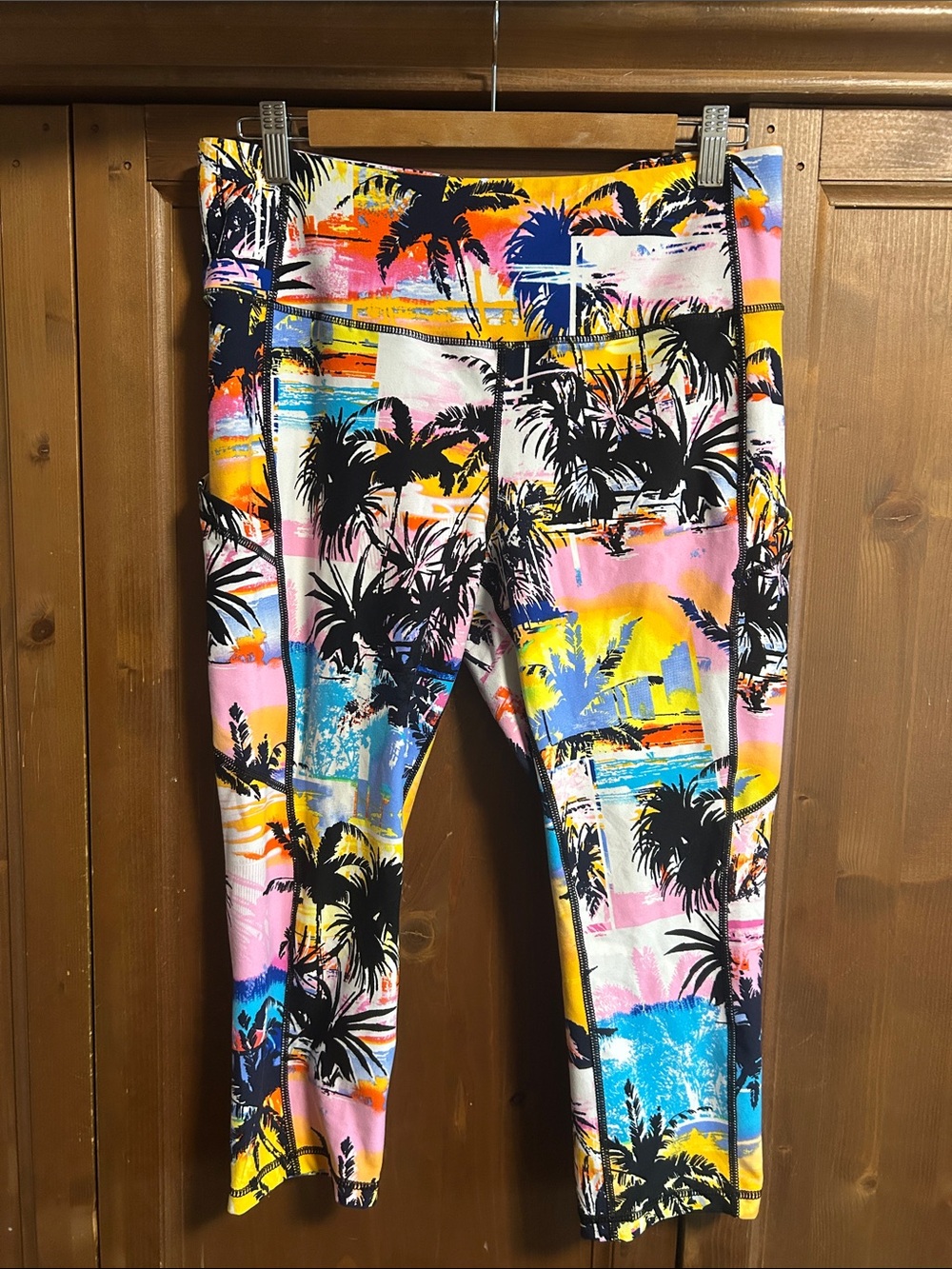 Torrid Performance Core Capri Active Legging in Palm Tree Multi, size 1